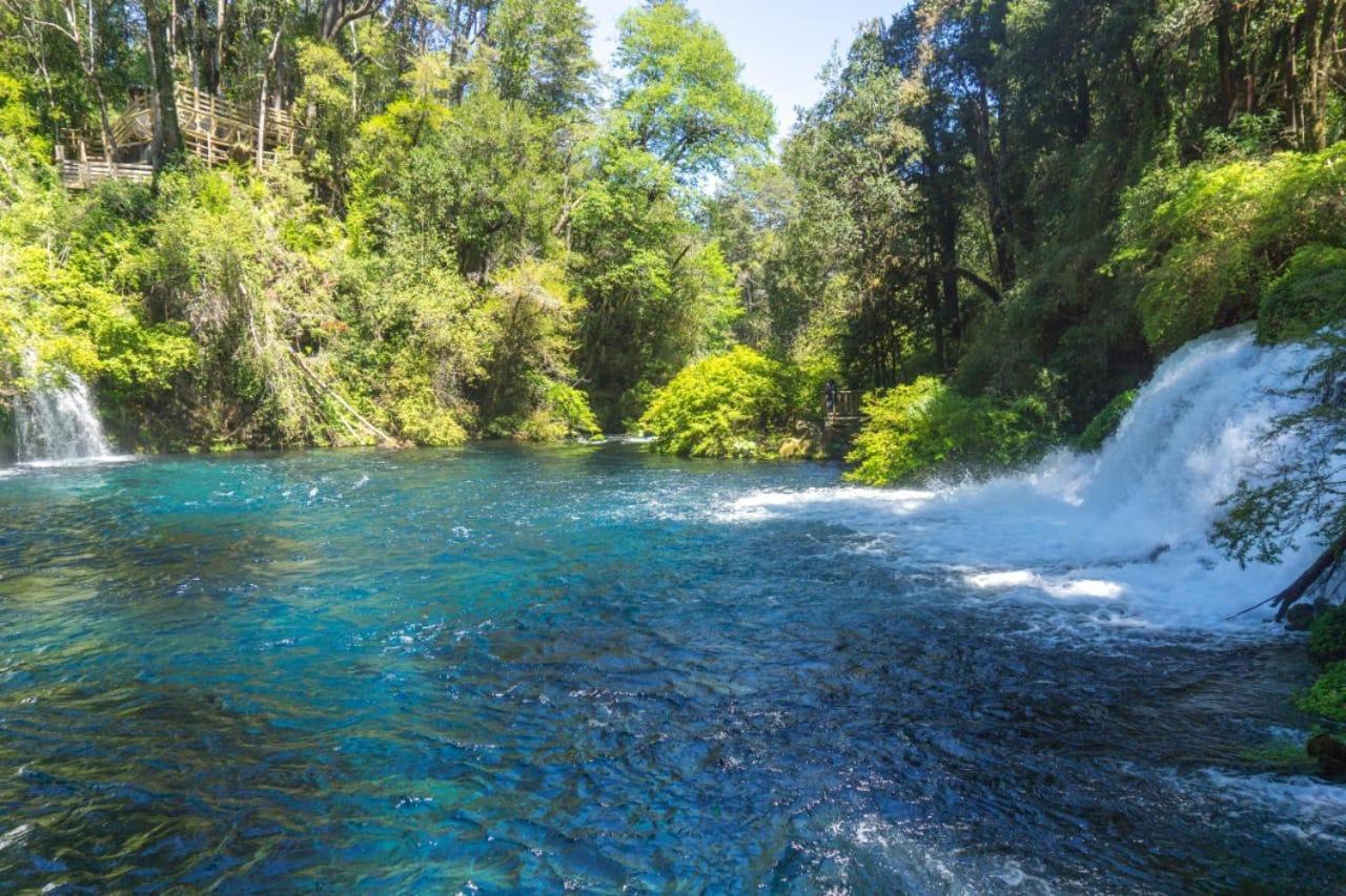 Cabañas Los Canelos Pucon, Hermosa Granja de 20 hectaréas a orillas del Río Liucura Extérieur photo